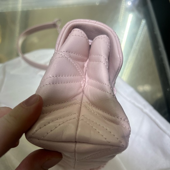 Gucci Marmont  Quilted Shoulder Bag - Picture 6 of 14